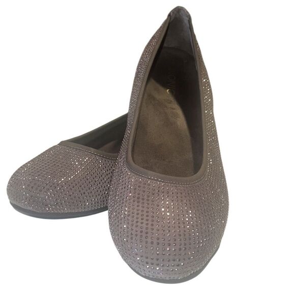 Vionic 359 Willow Gray Rhinestone Suede Slip On Flats Size 10 - Picture 1 of 11